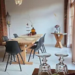 3 Zi. 30 Min. Von Hamburg, Klein Offenseth-Sparrieshoop