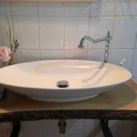 3 Zi. 30 Min. Von Hamburg, *