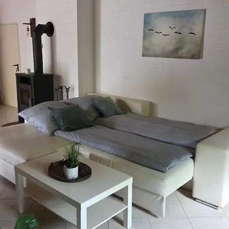 4 Kamin, Terrasse *
